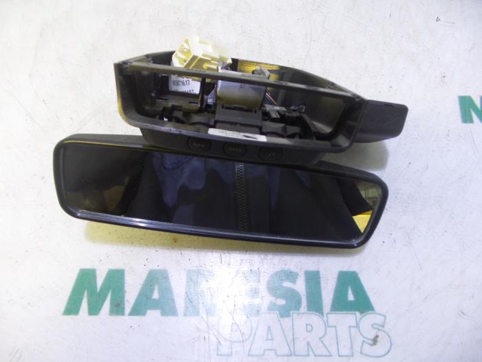 Usados Retrovisor interior Alfa Romeo Brera (939) 2.2 JTS 16V Precio € 210,00 Norma de margen ofrecido por Maresia Parts