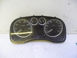 Used Instrument panel Peugeot 307 (3A/C/D) 1.6 16V Price € 50,00 Margin scheme offered by Maresia Parts