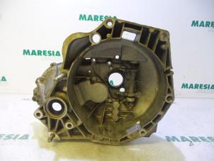 Used Gearbox casing Fiat Doblo Cargo (263) 1.3 MJ 16V Euro 4 Price € 65,00 Margin scheme offered by Maresia Parts