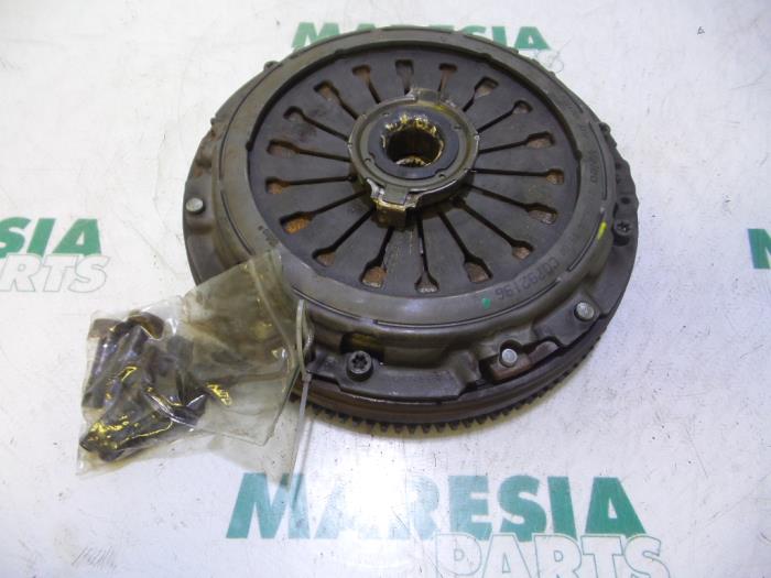 Gebrauchte Schwungrad Alfa Romeo 156 Sportwagon (932) 2.4 JTD Preis € 99,95 Margenregelung angeboten von Maresia Parts