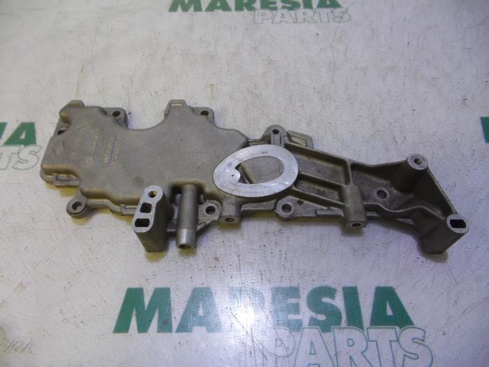 Gebrauchte Ventildeckel Renault Clio II (BB/CB) 1.4 16V Preis € 20,00 Margenregelung angeboten von Maresia Parts