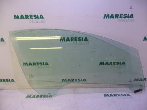Used Door window 2-door, right Peugeot 307 CC (3B) 2.0 16V Price € 35,00 Margin scheme offered by Maresia Parts