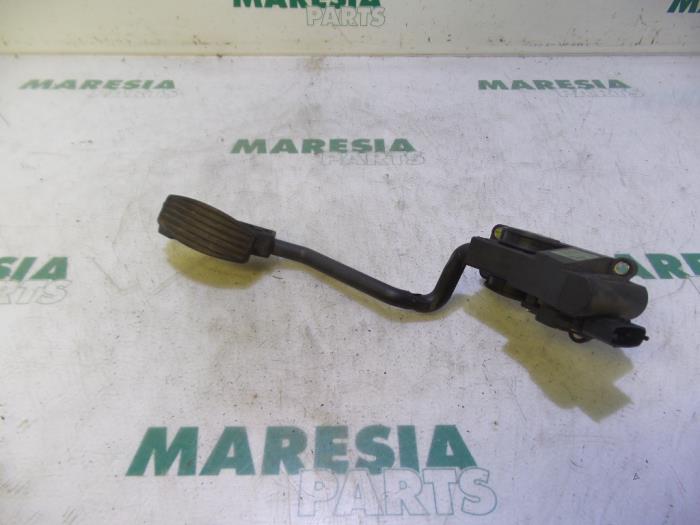 Begagnade Gaspedalsensor Alfa Romeo 156 Sportwagon (932) 2.4 JTD Pris € 50,00 Marginaltabell erbjuds av Maresia Parts