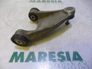 Używane Wahacz zawieszenia górny prawy przód Alfa Romeo 156 Sportwagon (932) 2.4 JTD Cena € 25,00 Procedura marży oferowane przez Maresia Parts