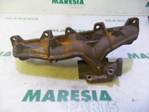 Usagé Tubulure d'échappement Alfa Romeo 156 Sportwagon (932) 2.4 JTD Prix € 75,00 Règlement à la marge proposé par Maresia Parts
