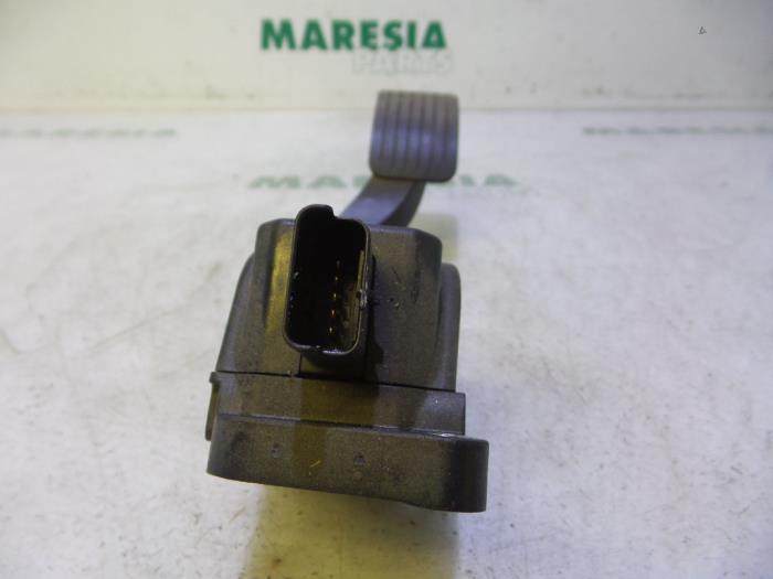 Gaspedalposition Sensor van een Citroën C4 Grand Picasso (UA) 1.8 16V 2008