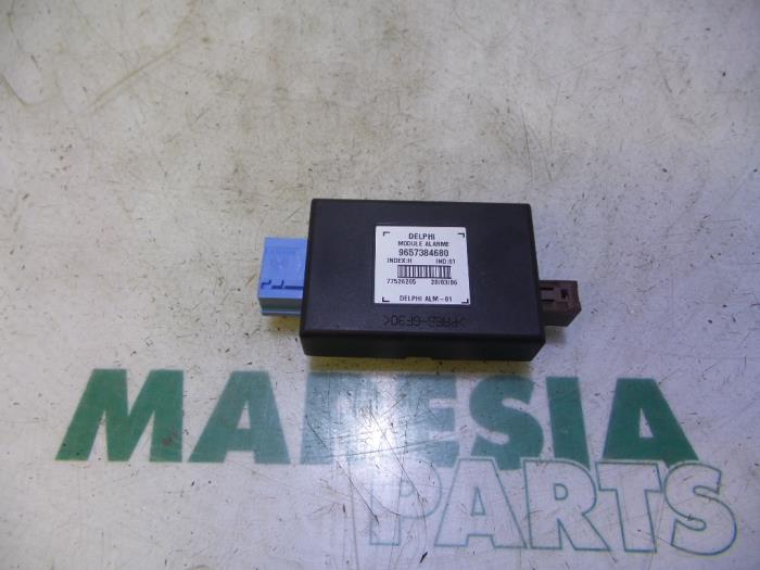 Usagé Ordinateur divers Peugeot 307 CC (3B) 2.0 16V Prix € 32,99 Règlement à la marge proposé par Maresia Parts