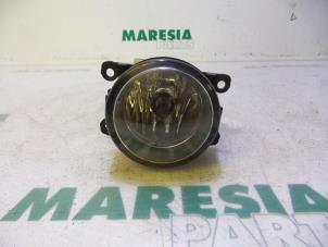 Used Fog light, front left Peugeot 307 CC (3B) 2.0 16V Price € 10,00 Margin scheme offered by Maresia Parts