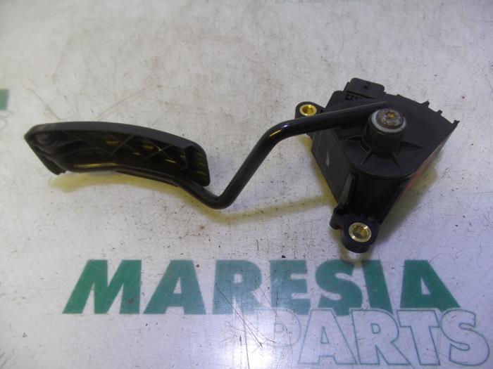 Gebrauchte Gaspedalposition Sensor Renault Scénic II (JM) 1.9 dCi 120 Preis € 35,00 Margenregelung angeboten von Maresia Parts