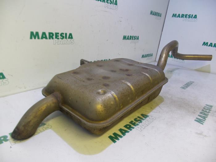 Exhaust rear silencer from a Renault Scénic II (JM) 1.9 dCi 120 2005