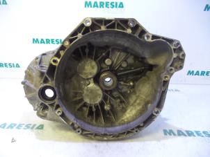 Used Gearbox casing Renault Espace (JK) 2.2 dCi 150 16V Grand Espace Price € 50,00 Margin scheme offered by Maresia Parts