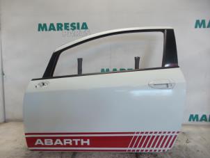 Usagé Portière 2portes gauche Fiat Punto Evo (199) 1.4 16V Abarth Prix € 124,99 Règlement à la marge proposé par Maresia Parts