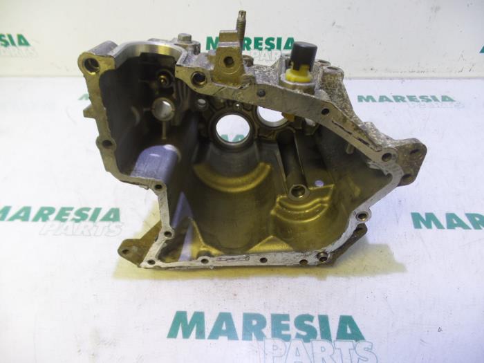 Usagé Cache boite de vitesses Citroen Jumpy (G9) 2.0 HDI 140 Prix € 78,65 Prix TTC proposé par Maresia Parts