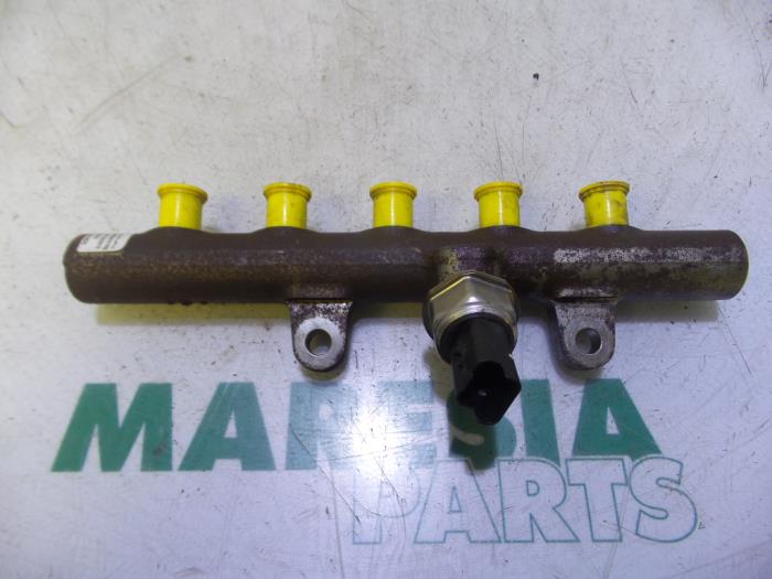 Usagé Système d'injection Renault Kangoo Express (FW) 1.5 dCi 90 FAP Prix € 75,00 Règlement à la marge proposé par Maresia Parts