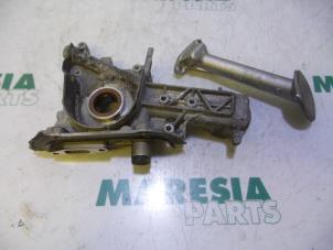 Used Oil pump Alfa Romeo 147 (937) 1.9 JTDM 16V Price € 105,00 Margin scheme offered by Maresia Parts