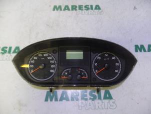 Usagé Instrument de bord Peugeot Boxer (U9) 2.2 HDi 120 Euro 4 Prix € 127,05 Prix TTC proposé par Maresia Parts