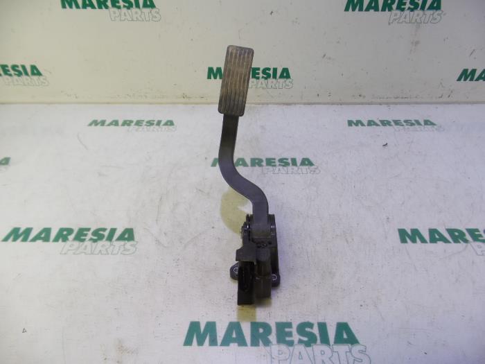 Begagnade Gaspedalsensor Peugeot Boxer (U9) 2.2 HDi 120 Euro 4 Pris € 60,50 Inklusive moms erbjuds av Maresia Parts