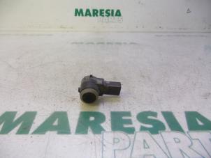 Used PDC Sensor Peugeot Boxer (U9) 2.2 HDi 120 Euro 4 Price € 36,30 Inclusive VAT offered by Maresia Parts
