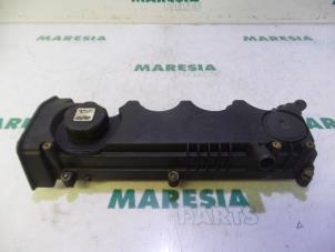 Used Rocker cover Fiat Punto II (188) 1.9 JTD 80 ELX 5-Drs. Price € 25,00 Margin scheme offered by Maresia Parts