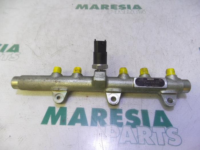 Usagé Système d'injection Fiat Punto II (188) 1.9 JTD 80 ELX 5-Drs. Prix € 50,00 Règlement à la marge proposé par Maresia Parts