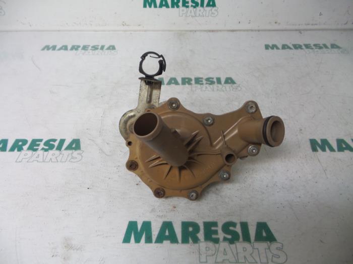 Używane Pompa wodna Peugeot Boxer (U9) 2.2 HDi 120 Euro 4 Cena € 48,40 Z VAT oferowane przez Maresia Parts