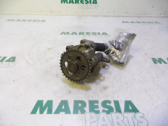 Gebrauchte Ölpumpe Citroen Jumper (U9) 2.2 HDi 100 Euro 4 Preis € 105,00 Margenregelung angeboten von Maresia Parts
