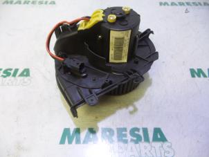 Używane Silnik wentylatora nagrzewnicy Fiat Scudo (270) 2.0 D Multijet Cena € 25,00 Procedura marży oferowane przez Maresia Parts
