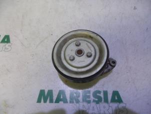 Usados Bomba de agua Peugeot 207/207+ (WA/WC/WM) 1.4 16V VTi Precio € 50,00 Norma de margen ofrecido por Maresia Parts