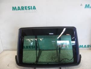 Used Rear window Renault Megane II CC (EM) 1.6 16V Price € 157,50 Margin scheme offered by Maresia Parts