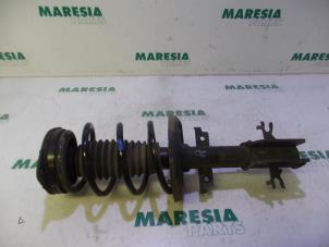 Used Front shock absorber rod, right Renault Laguna III Estate (KT) 1.5 dCi 110 Price € 40,00 Margin scheme offered by Maresia Parts