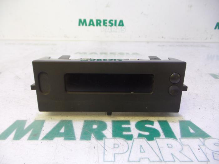 Begagnade Innerdisplay Renault Laguna III Estate (KT) 1.5 dCi 110 Pris € 25,00 Marginaltabell erbjuds av Maresia Parts