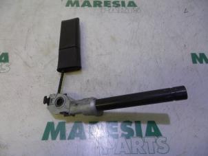 Used Seatbelt tensioner, right Renault Laguna III Estate (KT) 1.5 dCi 110 Price € 40,00 Margin scheme offered by Maresia Parts