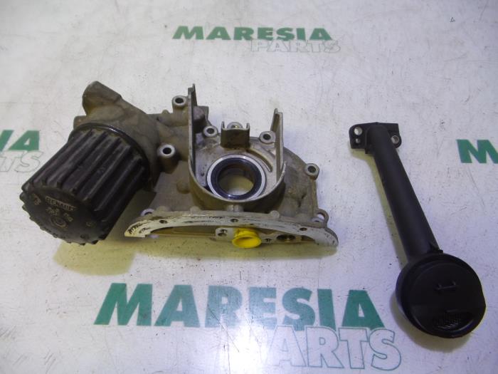 Gebrauchte Ölpumpe Renault Twingo (C06) 1.2 Preis € 65,00 Margenregelung angeboten von Maresia Parts