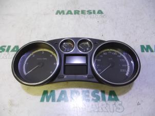 Used Instrument panel Peugeot 308 (4A/C) 1.6 HDi Price € 75,00 Margin scheme offered by Maresia Parts