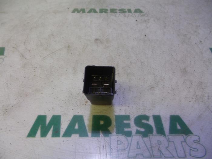 GENUINE CITROEN & PEUGEOT 1.6HDI GLOW PLUGS 5960F9 | UK