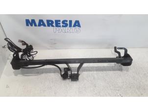Used Towbar Peugeot 508 (8D) 1.6 VTI 16V Price € 105,00 Margin scheme offered by Maresia Parts