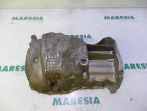 Używane Miska olejowa Renault Scénic II (JM) 1.6 16V Cena € 30,00 Procedura marży oferowane przez Maresia Parts