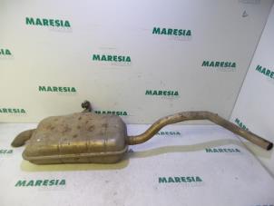 Used Exhaust rear silencer Renault Grand Scénic II (JM) 1.9 dCi 120 Price € 30,00 Margin scheme offered by Maresia Parts