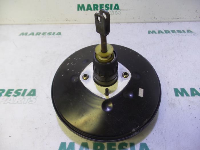 Usagé Servo frein Renault Grand Scénic II (JM) 1.9 dCi 120 Prix € 50,00 Règlement à la marge proposé par Maresia Parts