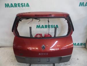 Usados Portón trasero Renault Scénic II (JM) 2.0 16V Precio € 157,50 Norma de margen ofrecido por Maresia Parts