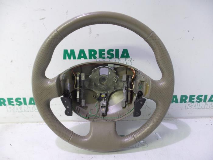 Steering wheel from a Renault Scénic II (JM) 2.0 16V 2004