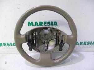 Usagé Volant Renault Scénic II (JM) 2.0 16V Prix € 25,00 Règlement à la marge proposé par Maresia Parts