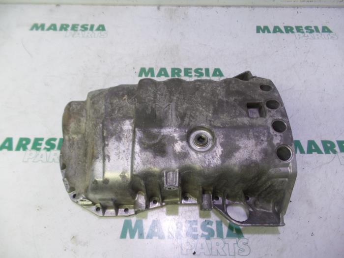 Gebrauchte Ölwanne Renault Grand Scénic II (JM) 1.9 dCi 120 Preis € 30,00 Margenregelung angeboten von Maresia Parts