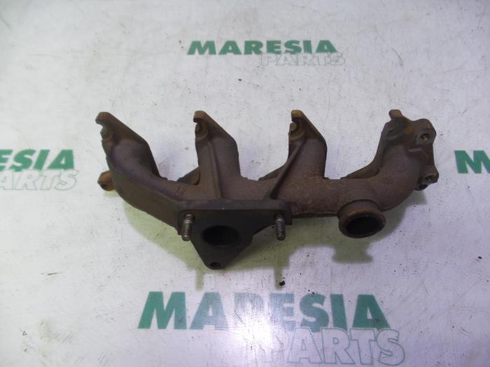 Gebrauchte Abgaskrümmer Renault Grand Scénic II (JM) 1.9 dCi 120 Preis € 50,00 Margenregelung angeboten von Maresia Parts