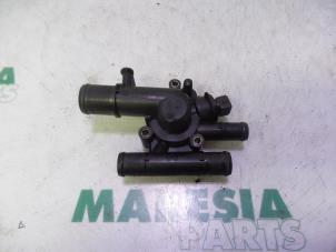 Used Thermostat housing Renault Grand Scénic II (JM) 1.9 dCi 120 Price € 25,00 Margin scheme offered by Maresia Parts