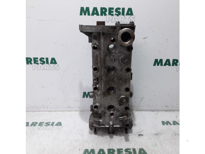 Usagé Arbre à cames Fiat Bravo (182A) 1.2 16V Prix € 131,25 Règlement à la marge proposé par Maresia Parts