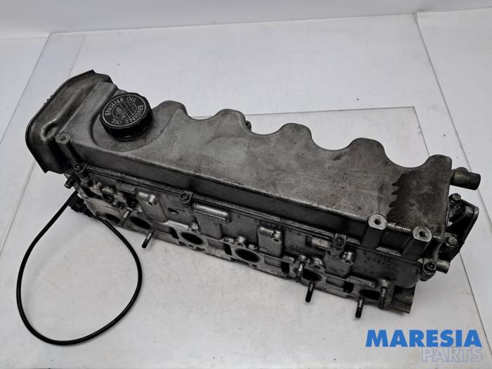 Begagnade Topplock Alfa Romeo 166 2.4 JTD Pris € 210,00 Marginaltabell erbjuds av Maresia Parts