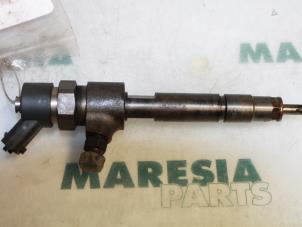 Używane Wtryskiwacz (Diesel) Alfa Romeo 166 2.4 JTD Cena € 75,00 Procedura marży oferowane przez Maresia Parts
