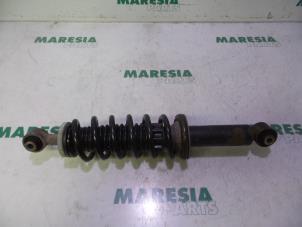 Used Rear shock absorber rod, right Peugeot 407 (6D) 2.0 HDiF 16V Price € 75,00 Margin scheme offered by Maresia Parts