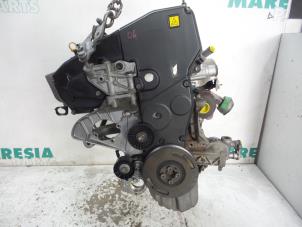 Engine from a Alfa Romeo 147 (937) 1.9 JTD 16V 2004